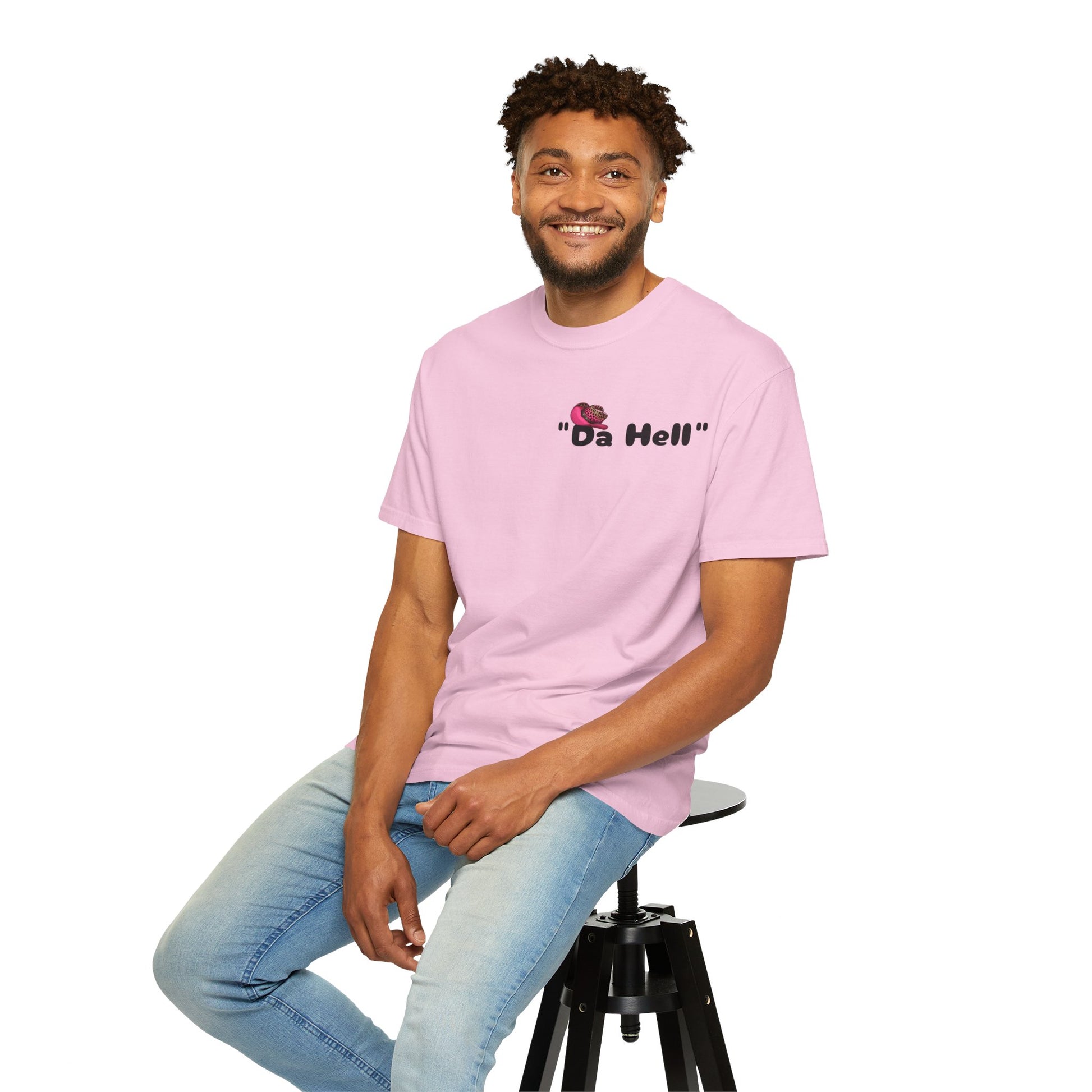 “Da Hell? 👀” T-shirt