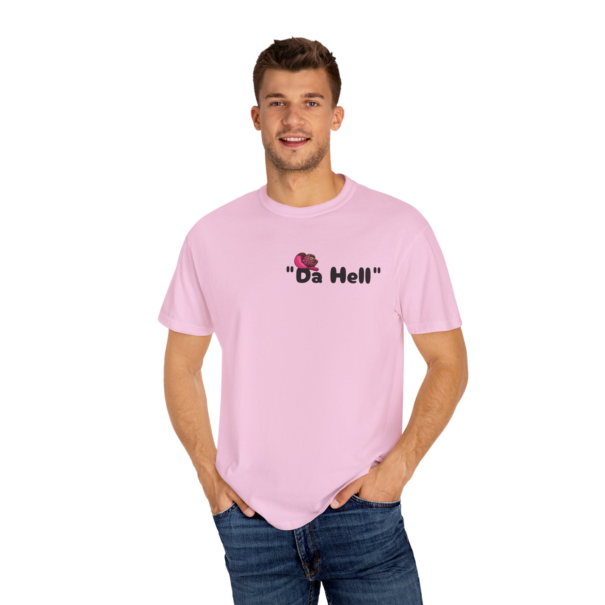 “Da Hell? 👀” T-shirt